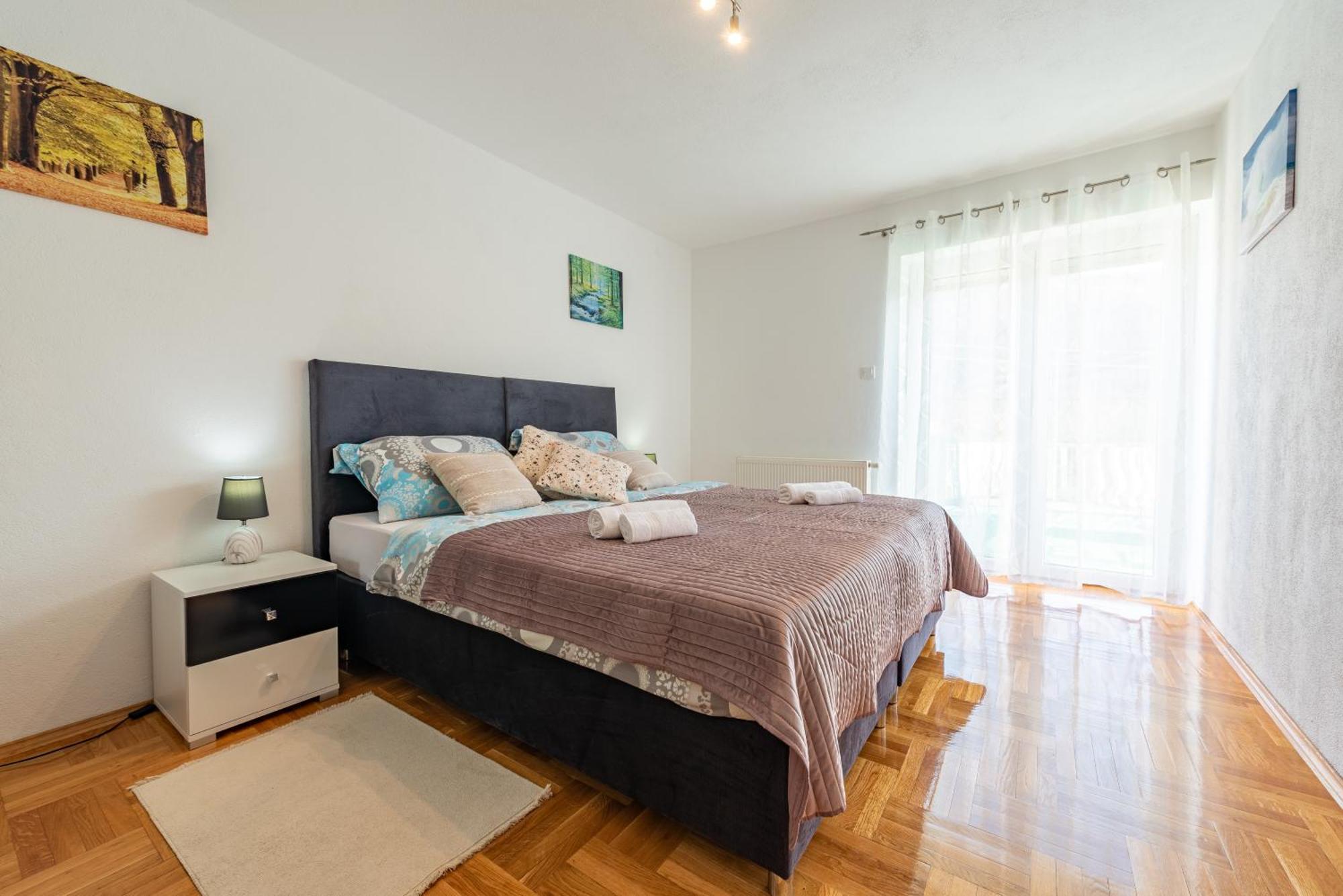 Apartman Toni Gračac Dış mekan fotoğraf